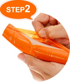 STEP2：つまんでひっぱり開けます