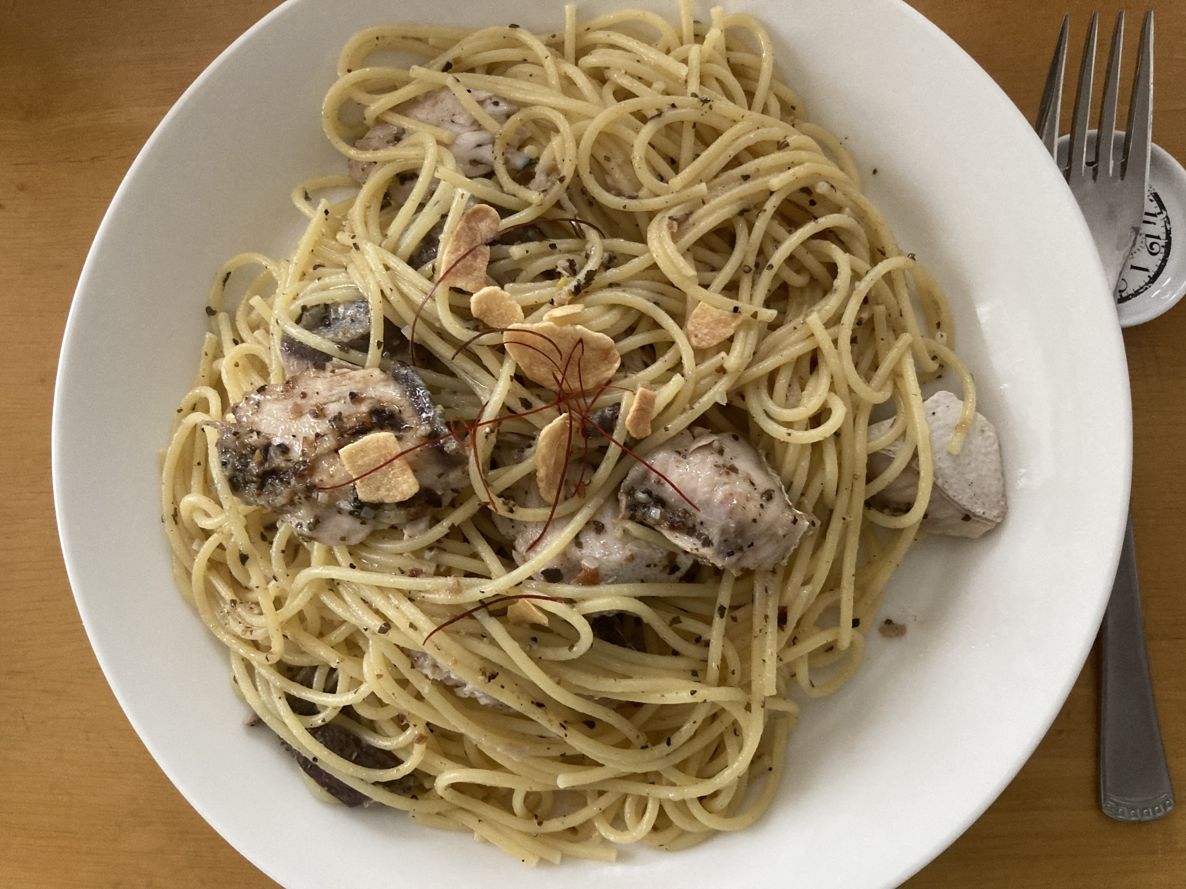鰤とバジルソースのパスタ