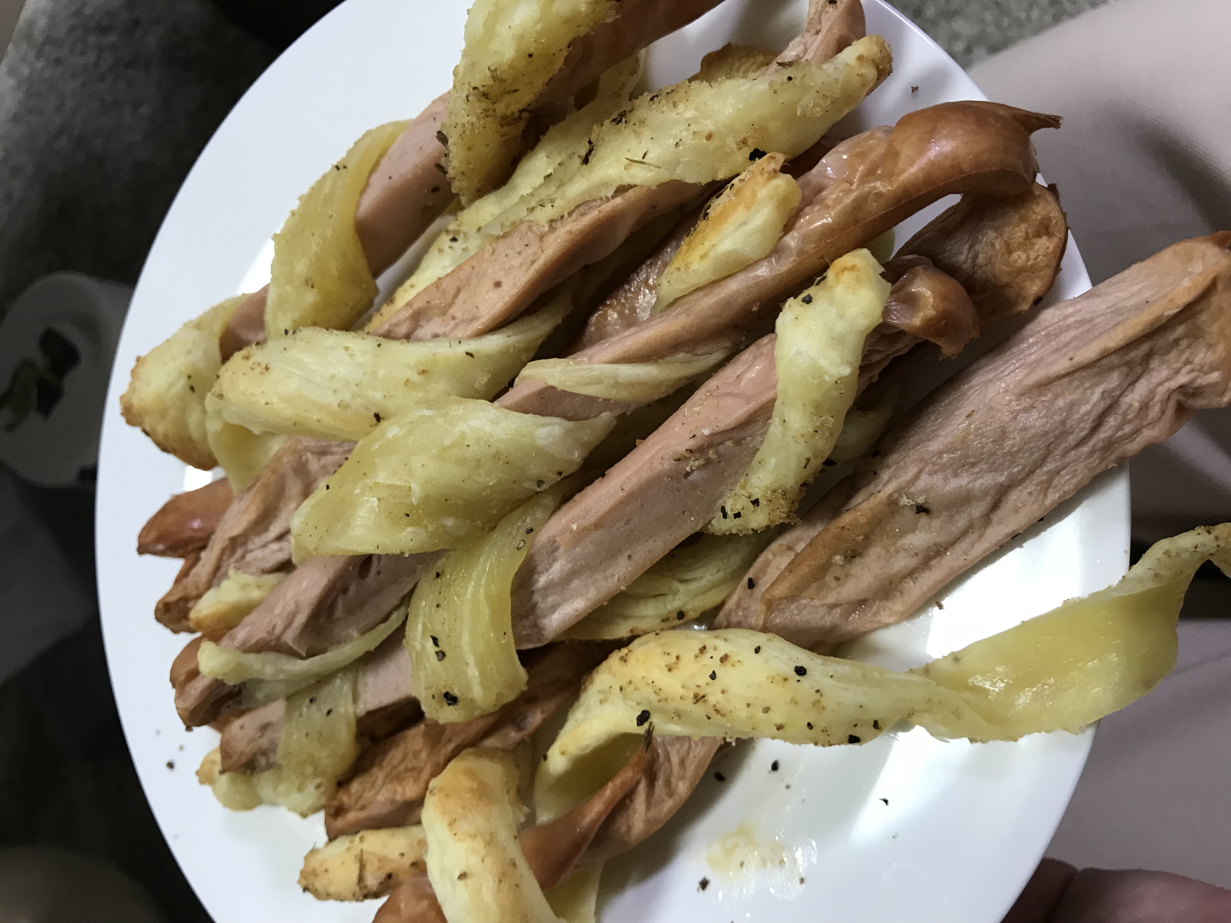 おさかなソーセージのぐるぐるパイ